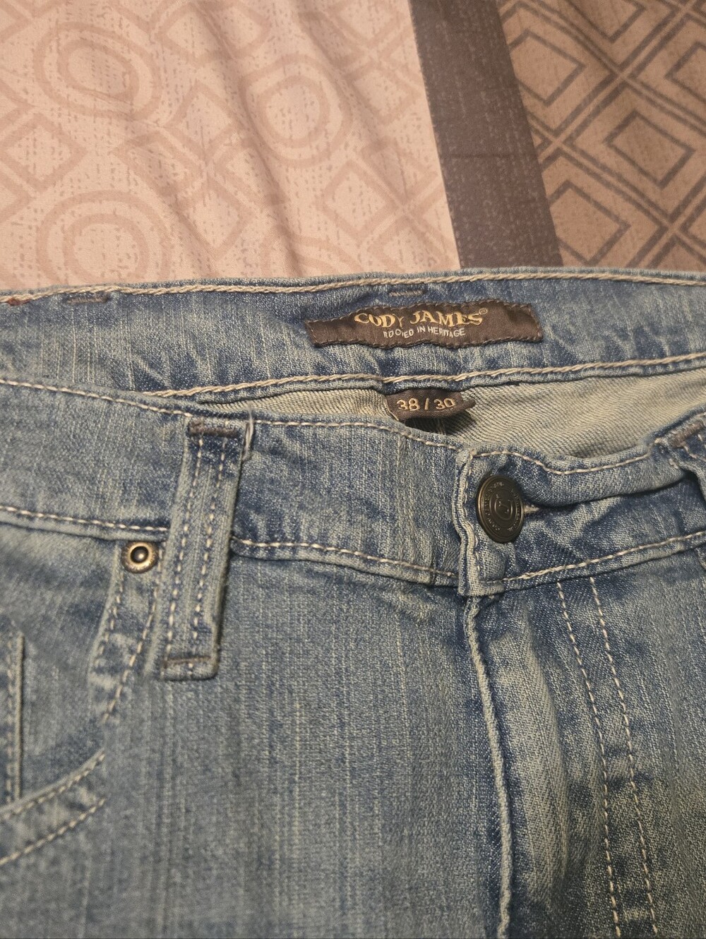 Cody James Light Wash Denim 38x30 Jeans
